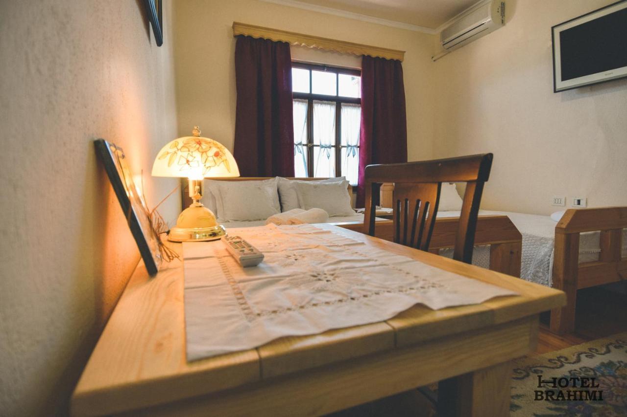 Hotel Brahimi Gjirokastër المظهر الخارجي الصورة