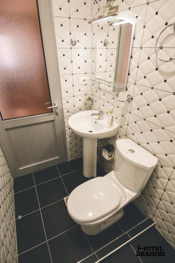 Hotel Brahimi Gjirokastër المظهر الخارجي الصورة